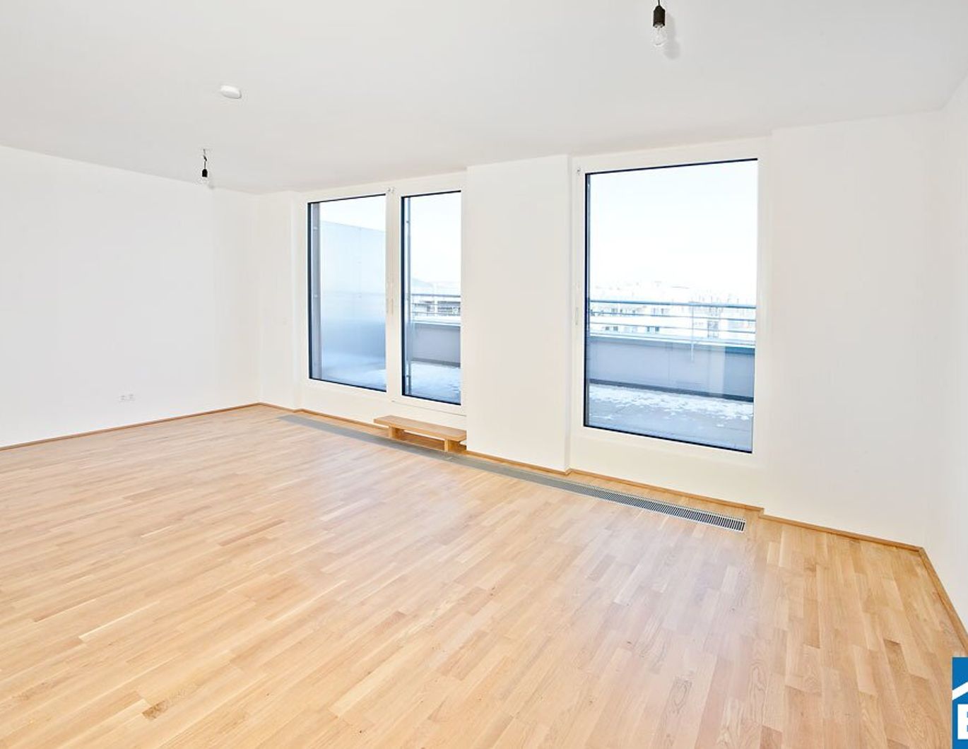 Top Dachgeschoss-Wohnung mit großzügiger Freifläche!