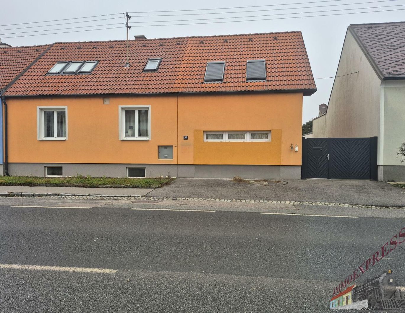 Charmantes Einfamilienhaus-moderne Ausstattung -großer Garten