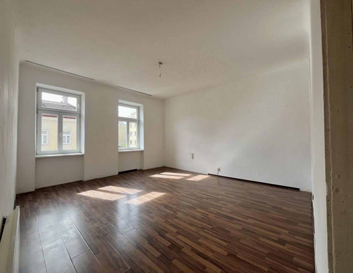 Charmante 2,5 Zimmer Wohnung NÄHE REUMANNPLATZ