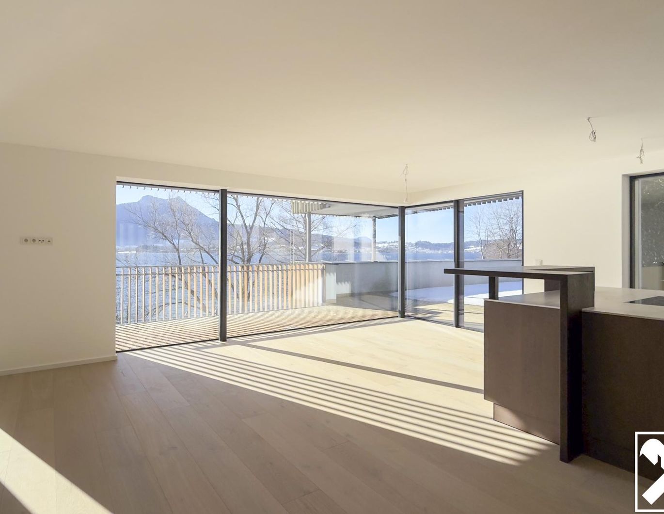 Hochwertige Eigentumswohnung mit privatem Seezugang