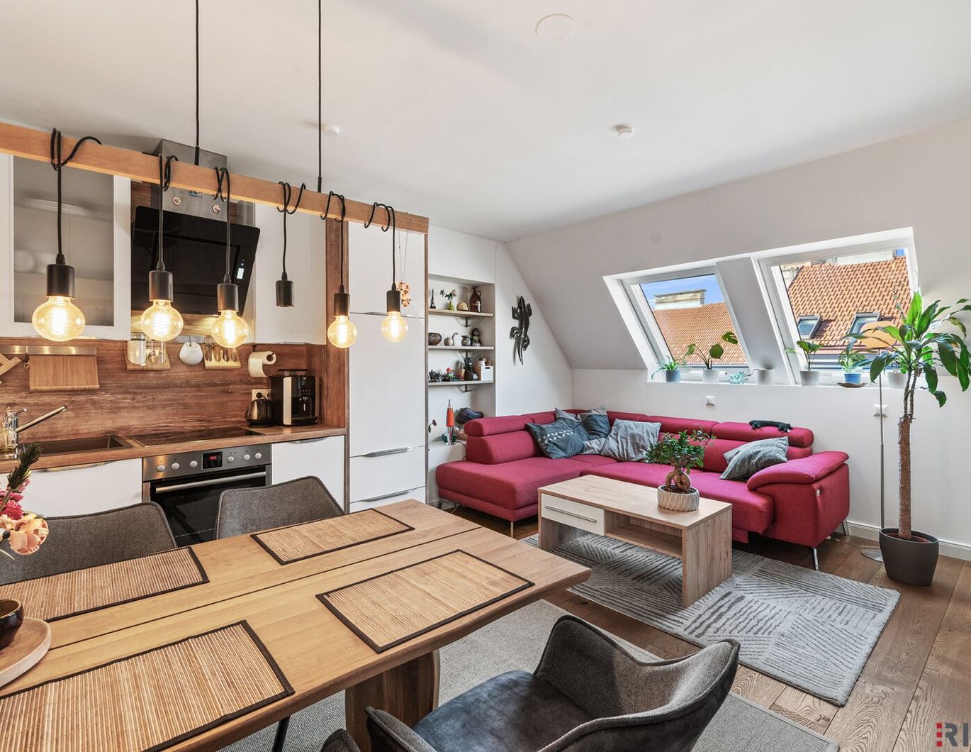 DG-Terrassen-Maisonette mit Fernblick in saniertem Altbau | 4 Min. zur U3 Ottakring | 12 Min. in den 1. Bezirk