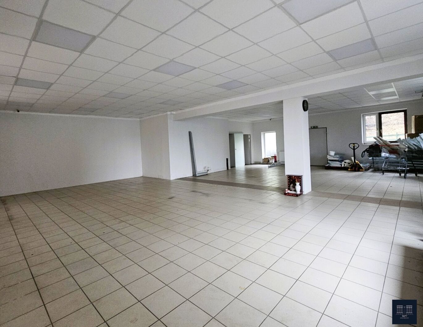 Flexible Gewerbeflächen mit Wohnung in attraktiver Lage (Leonding)