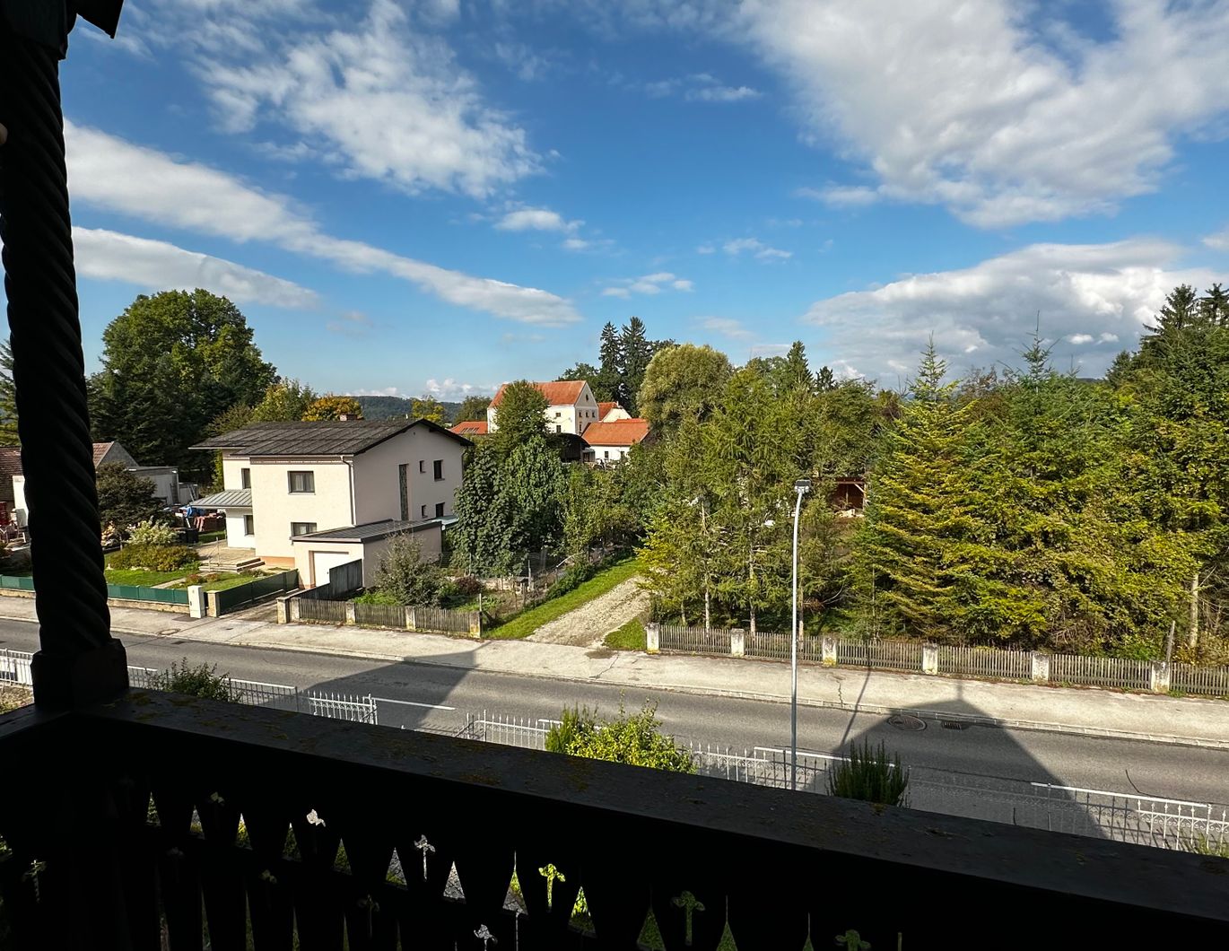 Neu renovierte Wohnung mit Balkon zu Vermieten