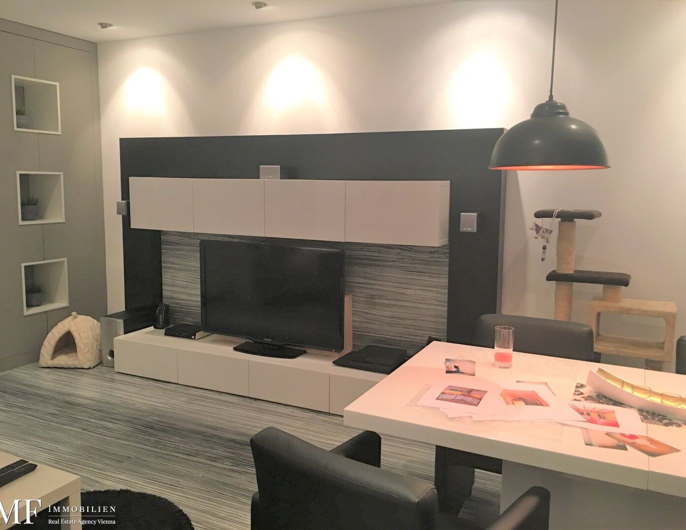 3 Zimmer mit Balkon - zentral begehbar