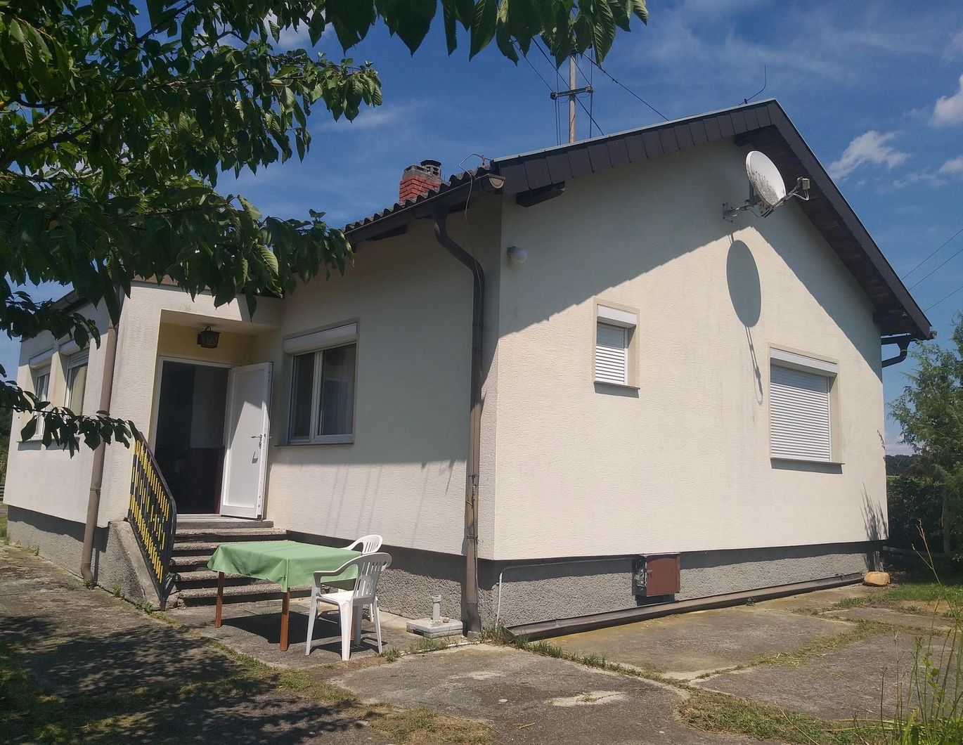 Wohnhaus mit Nebengebäude und großem 4721 m2 Baugrund, auch gewerblich nutzbar (Provisionsfrei)