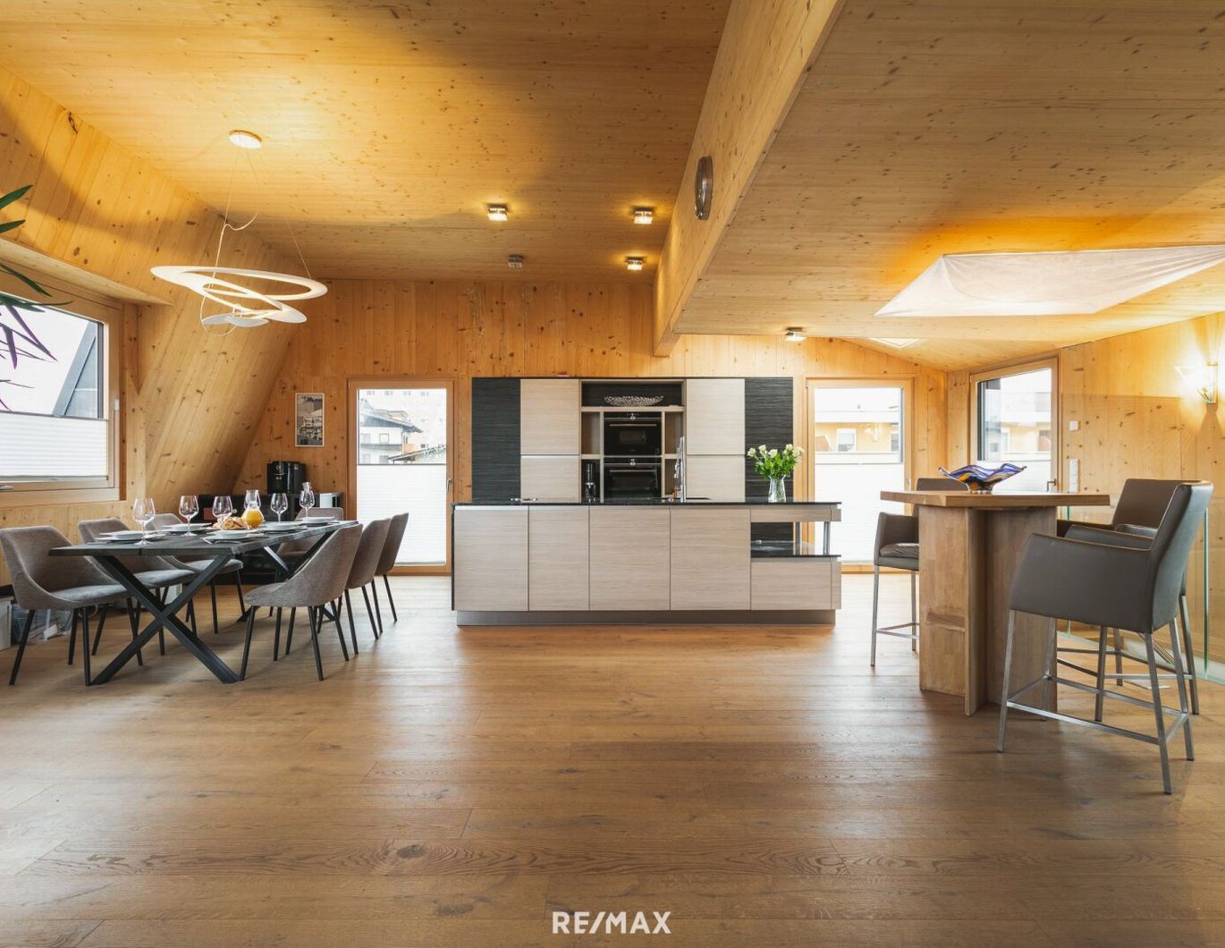 Hochwertige Maisonette mit 3 Zimmern, 2 Balkonen und Terrasse in Wörgl!