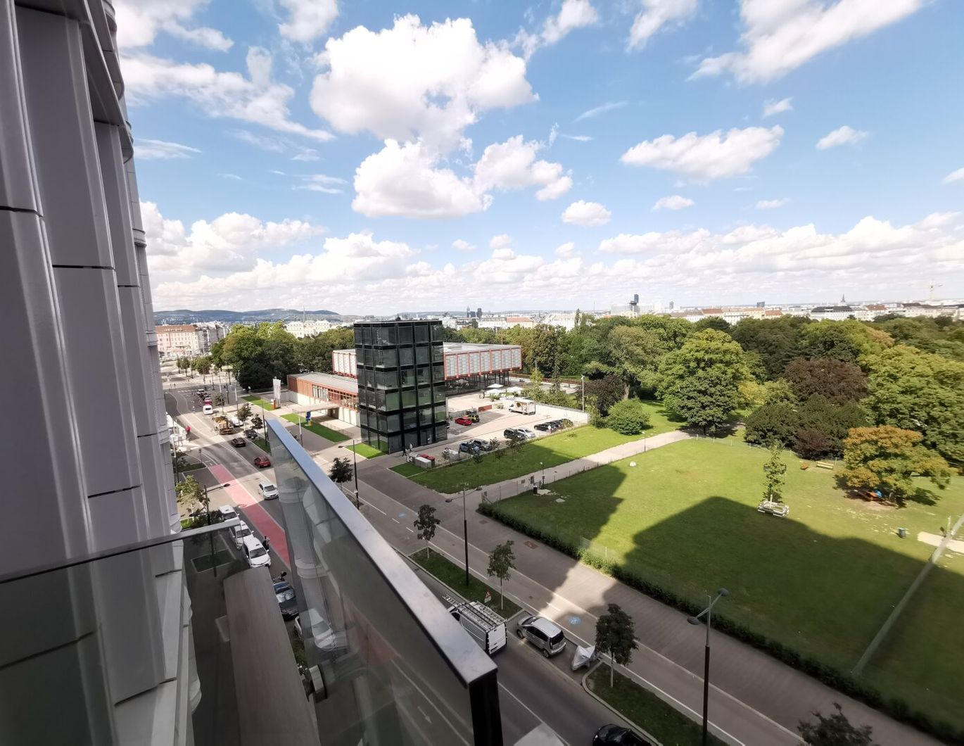 BELVEDERE IN SICHT: 3-ZIMMER mit nördlichem Ausblick und vielen Extras im Haus!