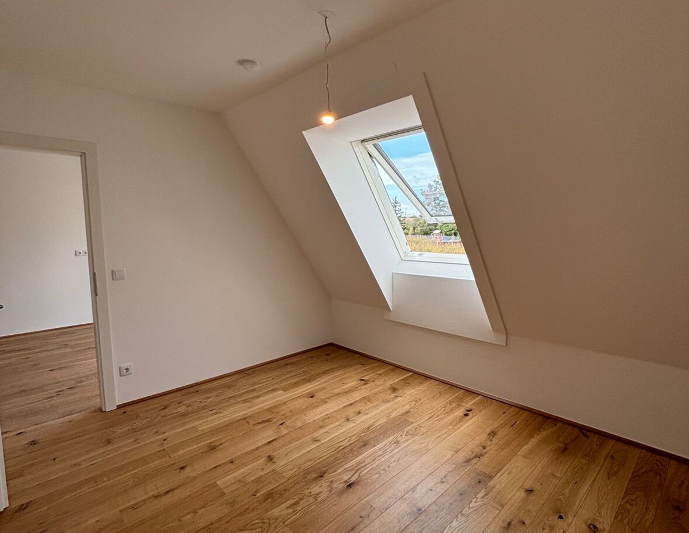 BEZUGSFERTIG! gut aufgeteilte 2-Zimmer-Wohnung mit Balkon inkl. KÜCHE_Top 11_PROVISIONSFREI!_Wohnen im Kleegarten