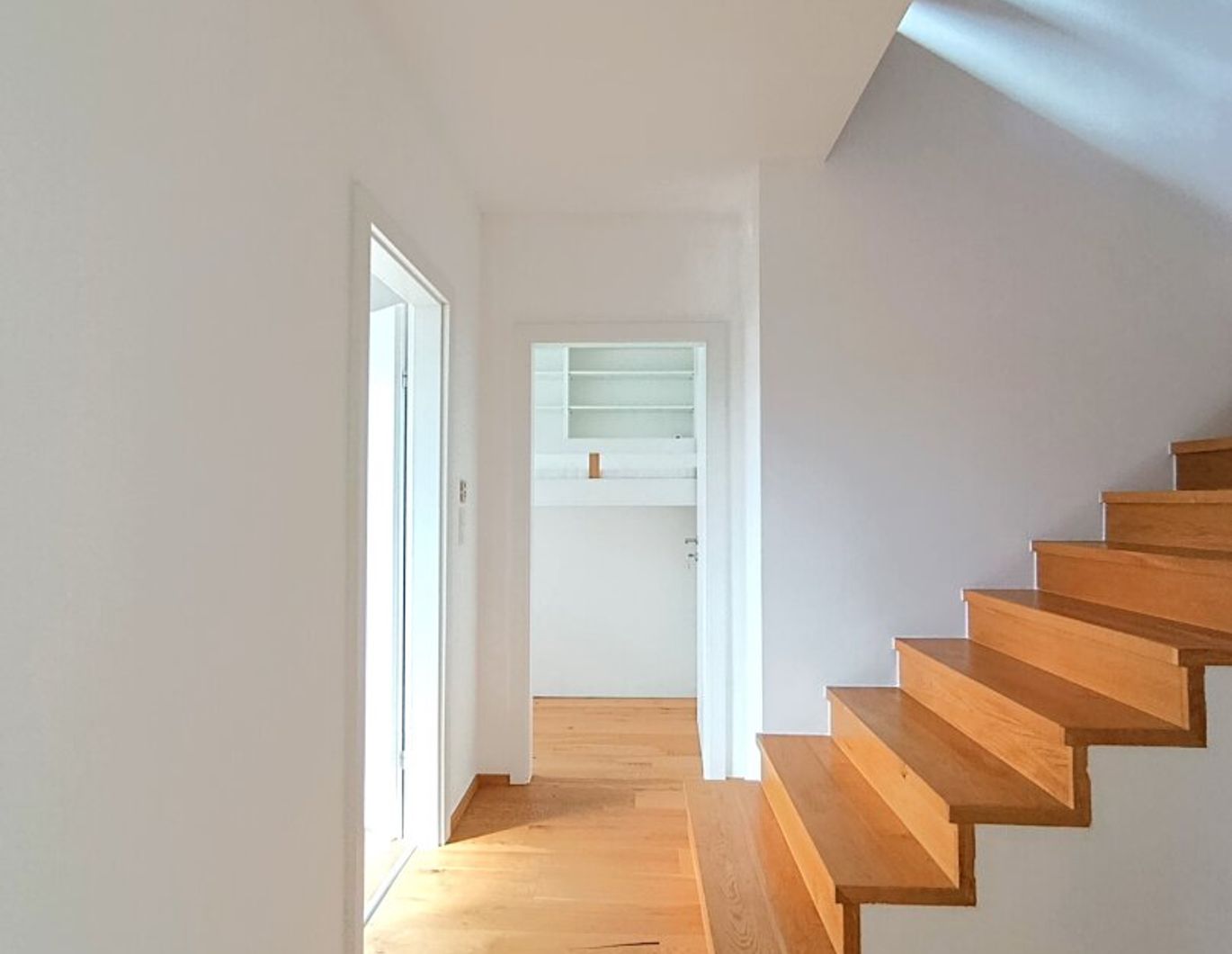 Luxuriöse Maisonette mit privater Dachterrasse und spektakulärem Blick - U4 vor der Tür!