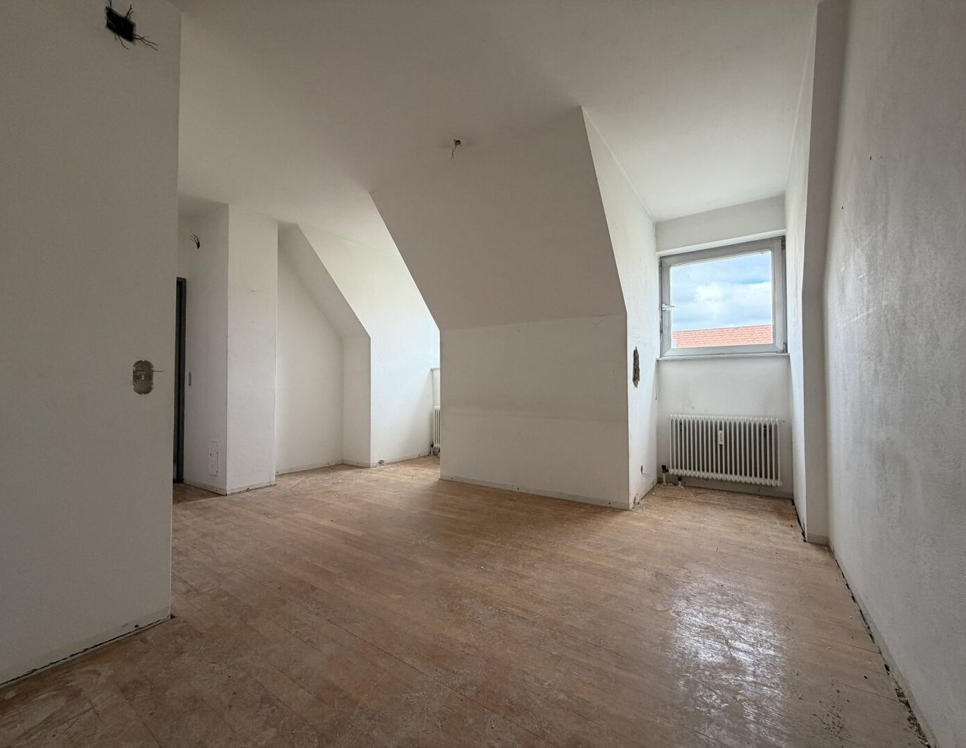 Sanierungsbedürftige Garconniere in Salzburg-Taxham