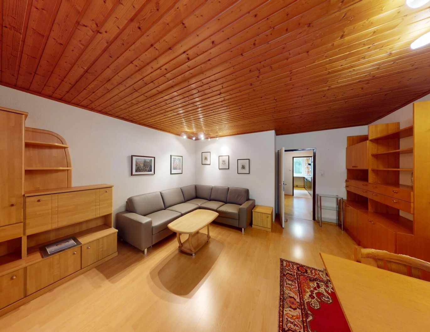 Helle 3-Zimmer-Wohnung mit Grünblick am Kaisermühlendamm