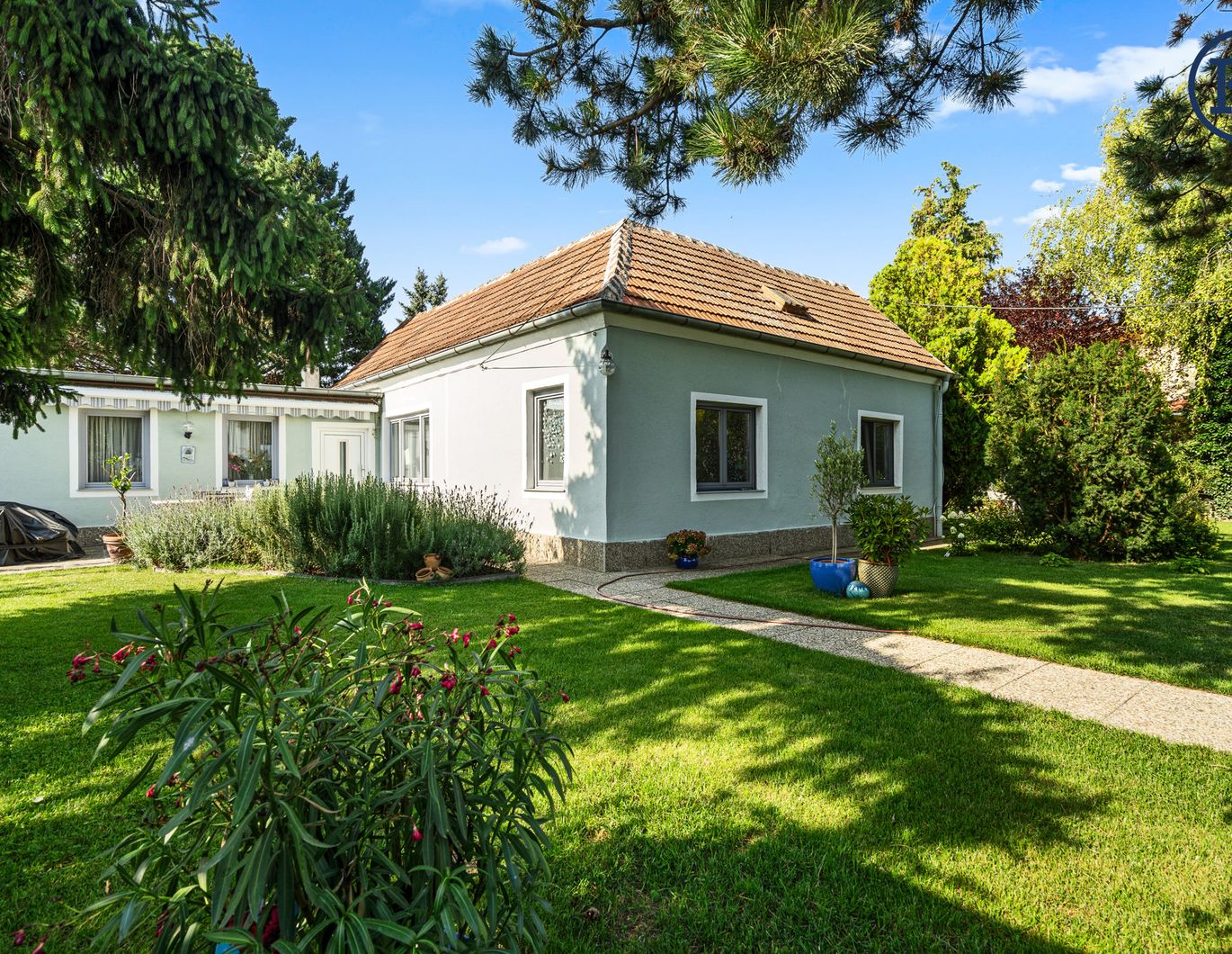 Hidden away in a quiet garden neighborhood, a little gem awaits you!