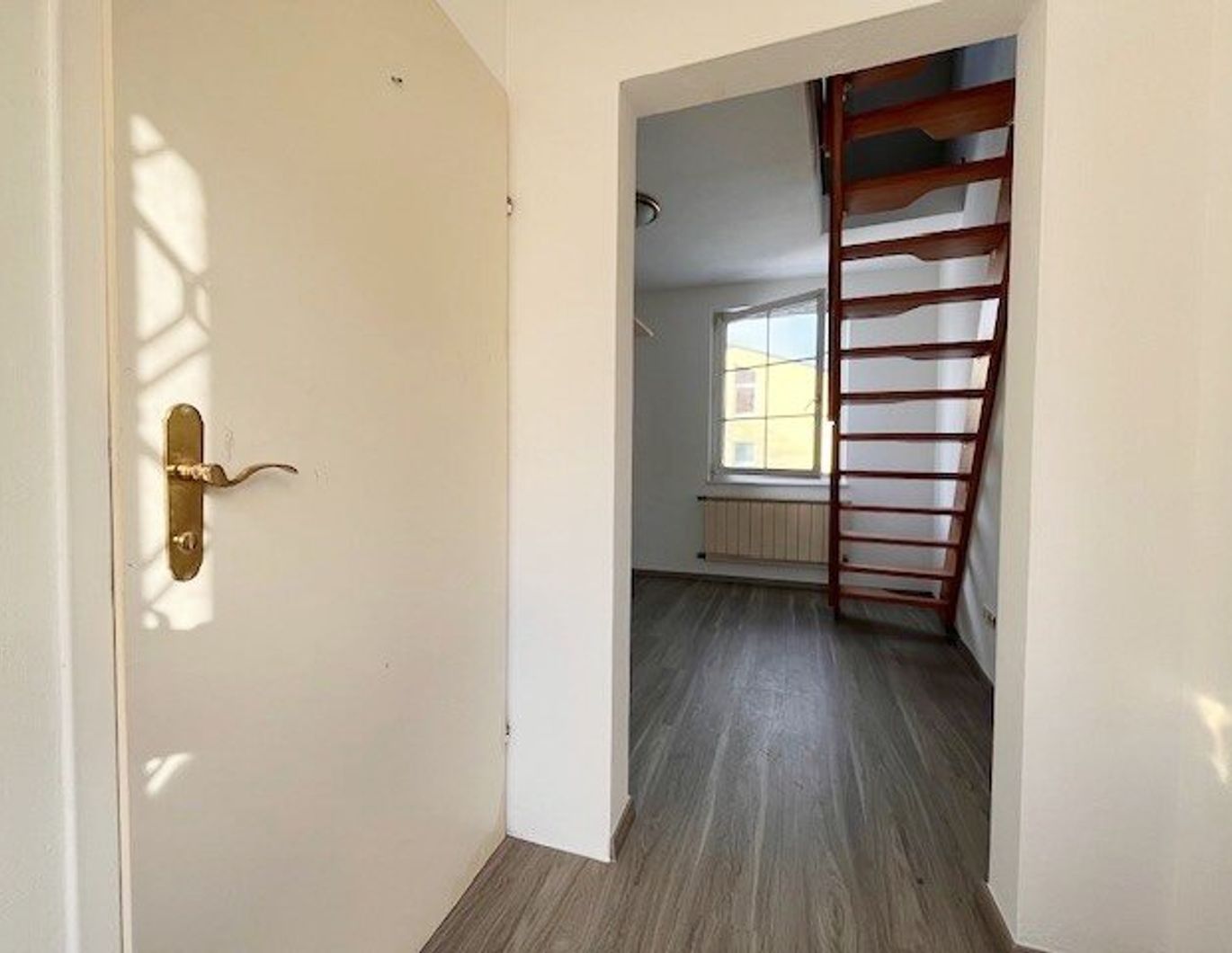 Neu sanierte Kleinwohnung mit Galerie