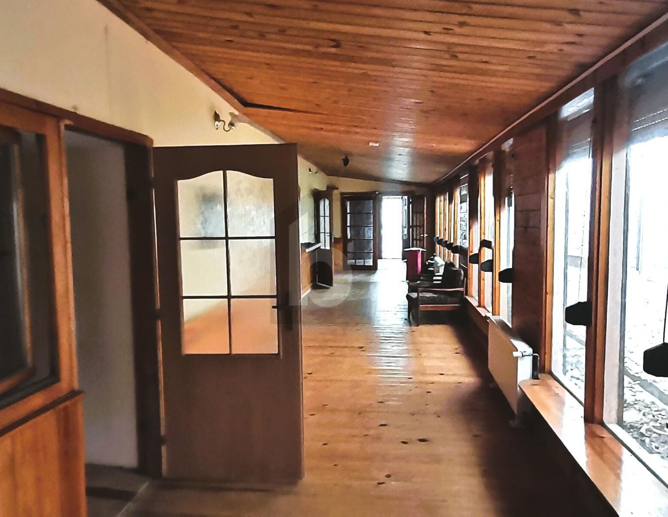 MEHRERE WOHNEINHEITEN MIT EHEMALIGER TISCHLEREI - WOHNEN UND ARBEITEN