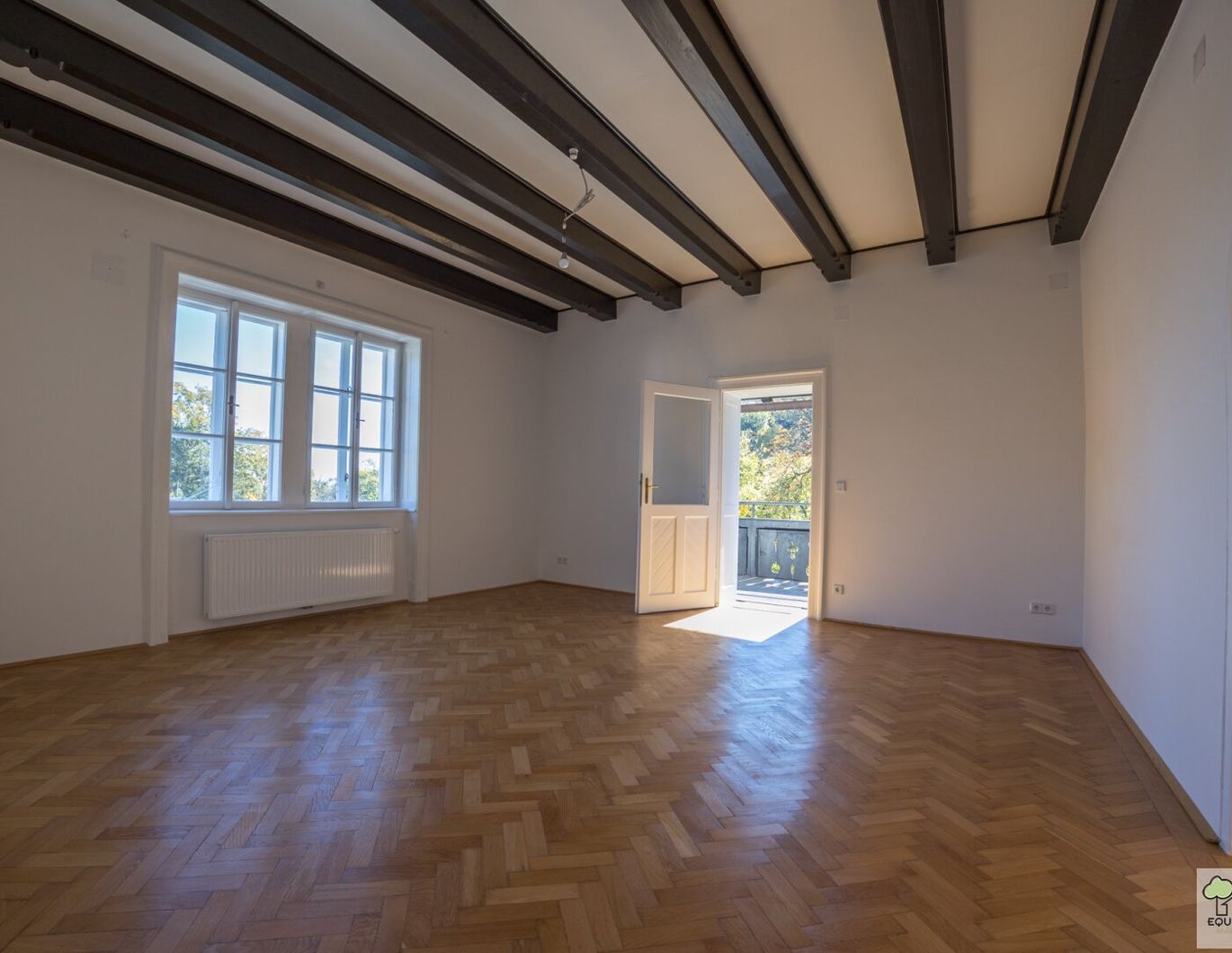 Charakterstarke Wohnung mit Ausblick für Paare und Singles - Elegante Altbauwohnung mit Blick in den Pötzleinsdorfer Schlosspark