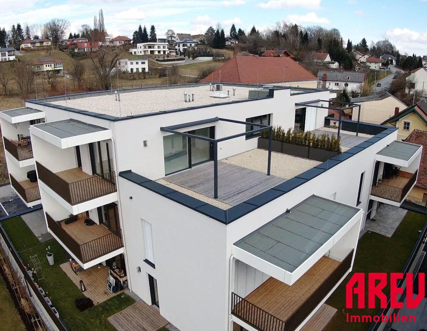 Exklusive Penthouse-Wohnung mit Dachterrasse und Balkon - Top14