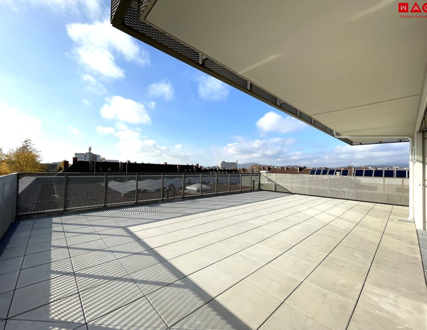 105 m² Dachterrasse für Ihr Leben im Freien - barrierefreie Komfortwohnung mit grünem Energiekonzept