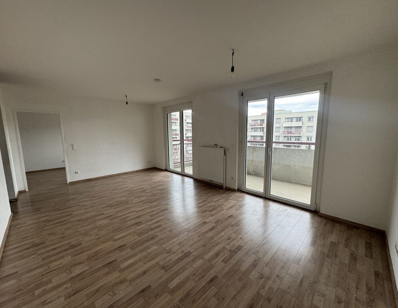 Gemütliche 3-Zimmer-Wohnung im 5.Stock! Ab sofort verfügbar!