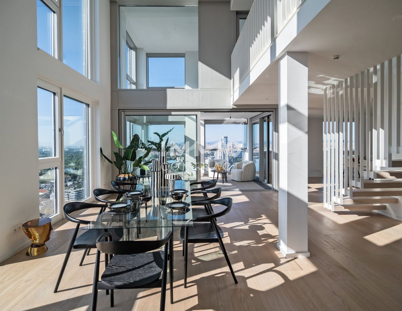 Luxuriöses Tower-Penthouse inkl. Pool: Wohnen in einer eigenen Liga: U1 Kagran provisionsfrei