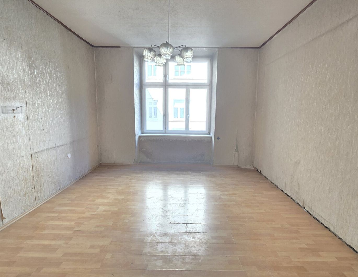 Unsaniert, ein Zimmer- Wohnung, Messe Prater U2