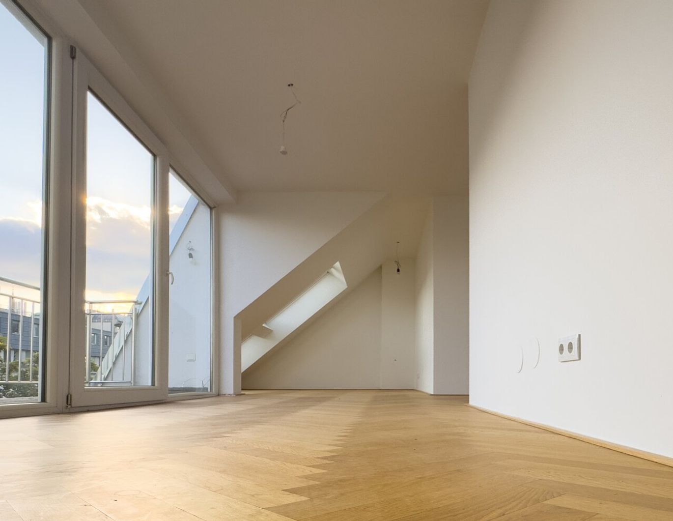 DG-Projekt im 9. Bezirk · 5 Wohnungen · Ost- & Westterrassen · 53-106 m² Urbanes Wohnen · Parks & Uni-Nähe · Sonne von morgens bis abends !