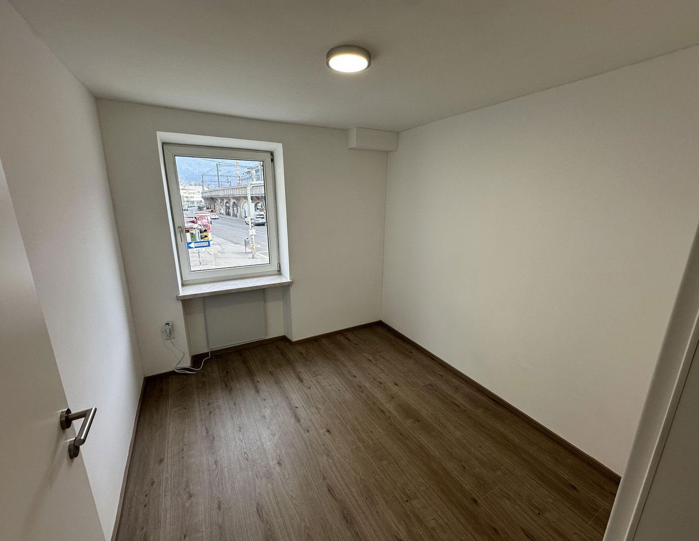 Top vermietete Anlage: 4,8% Rendite! Sanierte 3 Zimmer-Wohnung