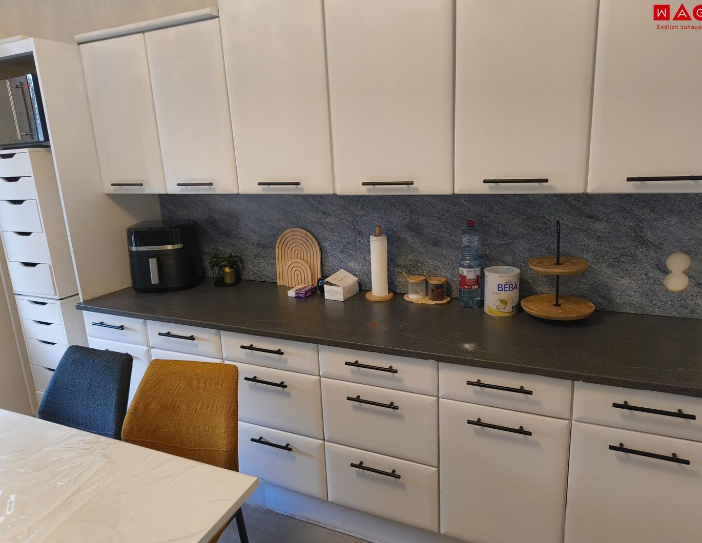 Helle und freundliche Wohnung am südseitigen Sonnenhang in top Lage mit Balkon!