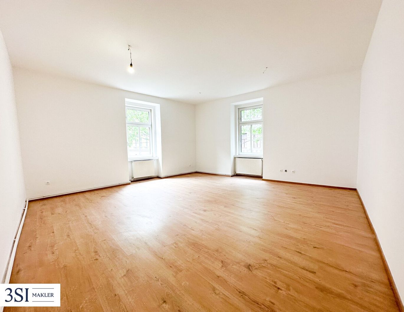 Stilvoll wohnen im klassischen 2-Zimmer Altbau