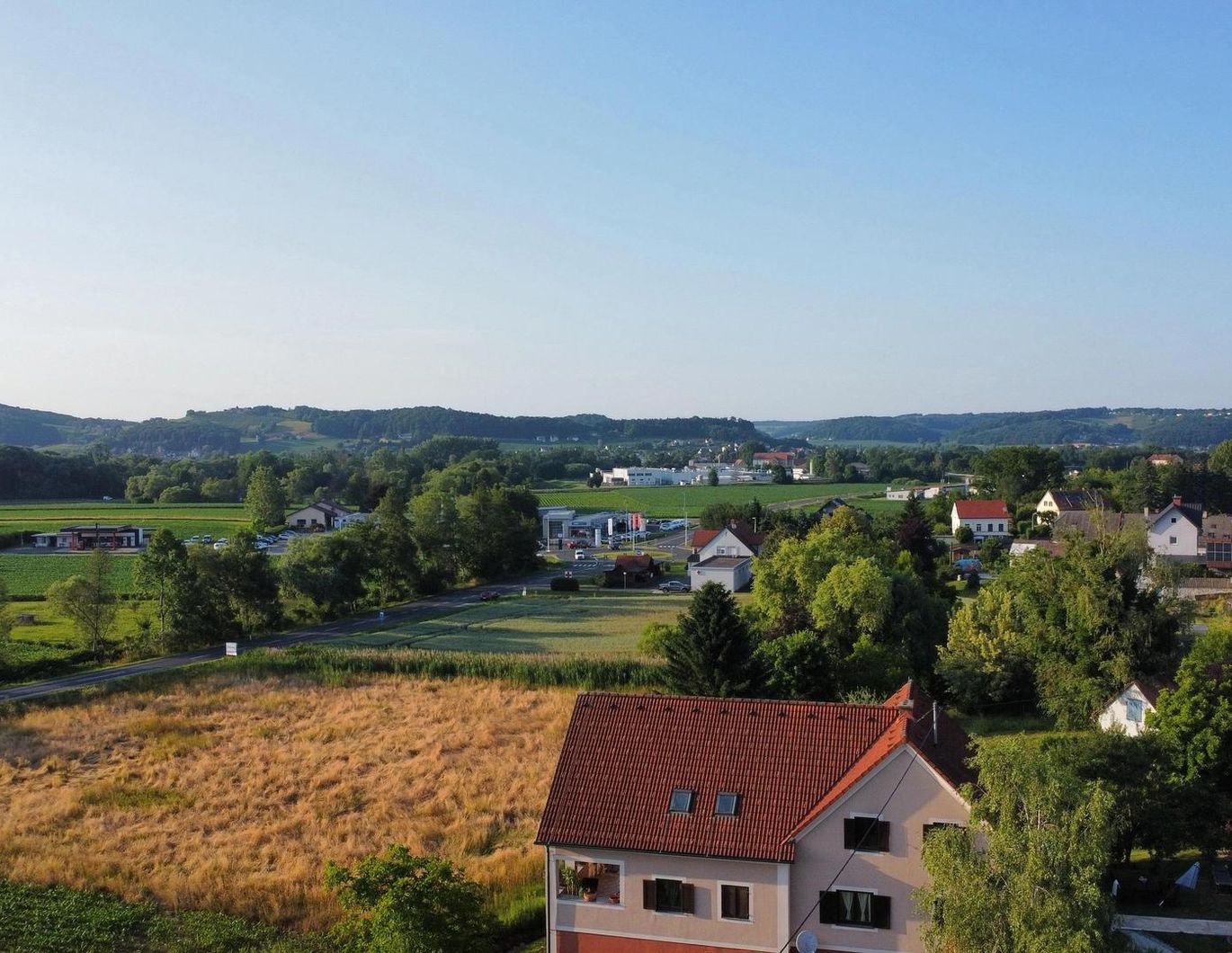 Großzügiges, gepflegtes Haus zentral in Fehring (Provisionsfrei)
