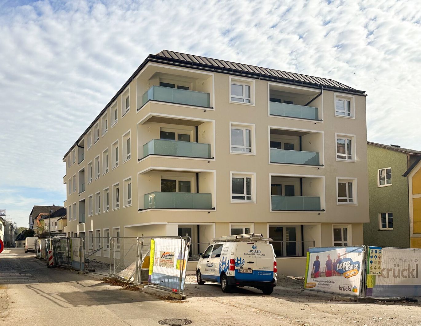 Neubauprojekt direkt am Stadtplatz in Mauthausen - Moderne 2-Zimmer-Genossenschaftswohnung mit Loggia - Für Personen ab 50 Jahren