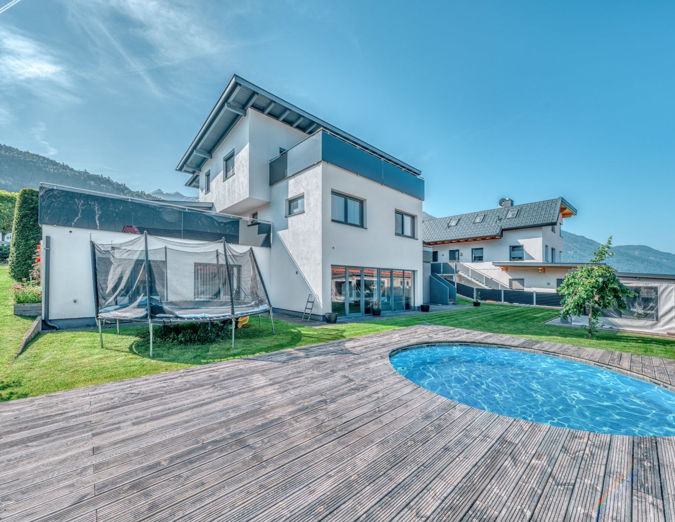 Rarität!! Exklusives Zweifamilienhaus in Bestlage von Mieming mit Panoramablick, Garten & Pool