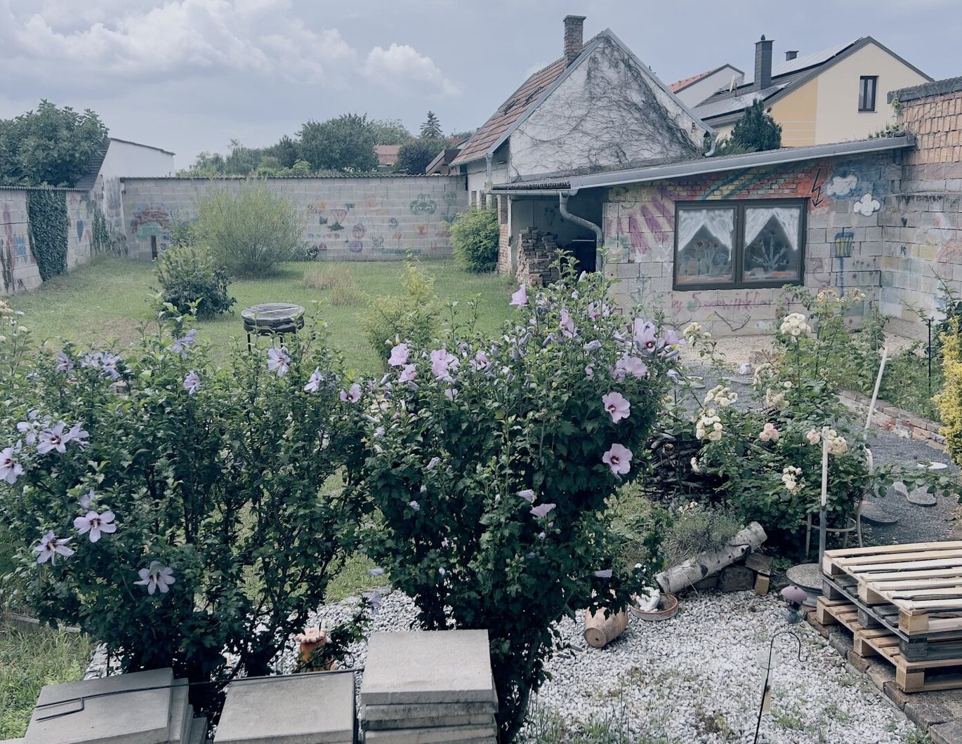 Traumhaftes Mehrfamilienhaus in Prottes - 10 Zimmer, Garten, vollrenoviert!