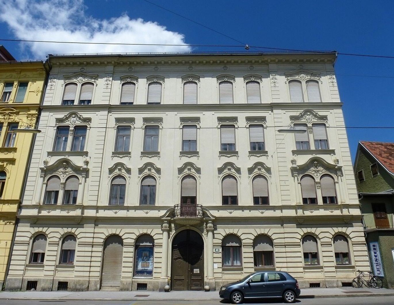 Anlageobjekt mit exklusiven Wohnungen im Jugendstilhaus und KFZ-Tiefgaragenabstellplätze in absoluter Bestlage, direkt gegenüber der Karl-Franzens-Universität!