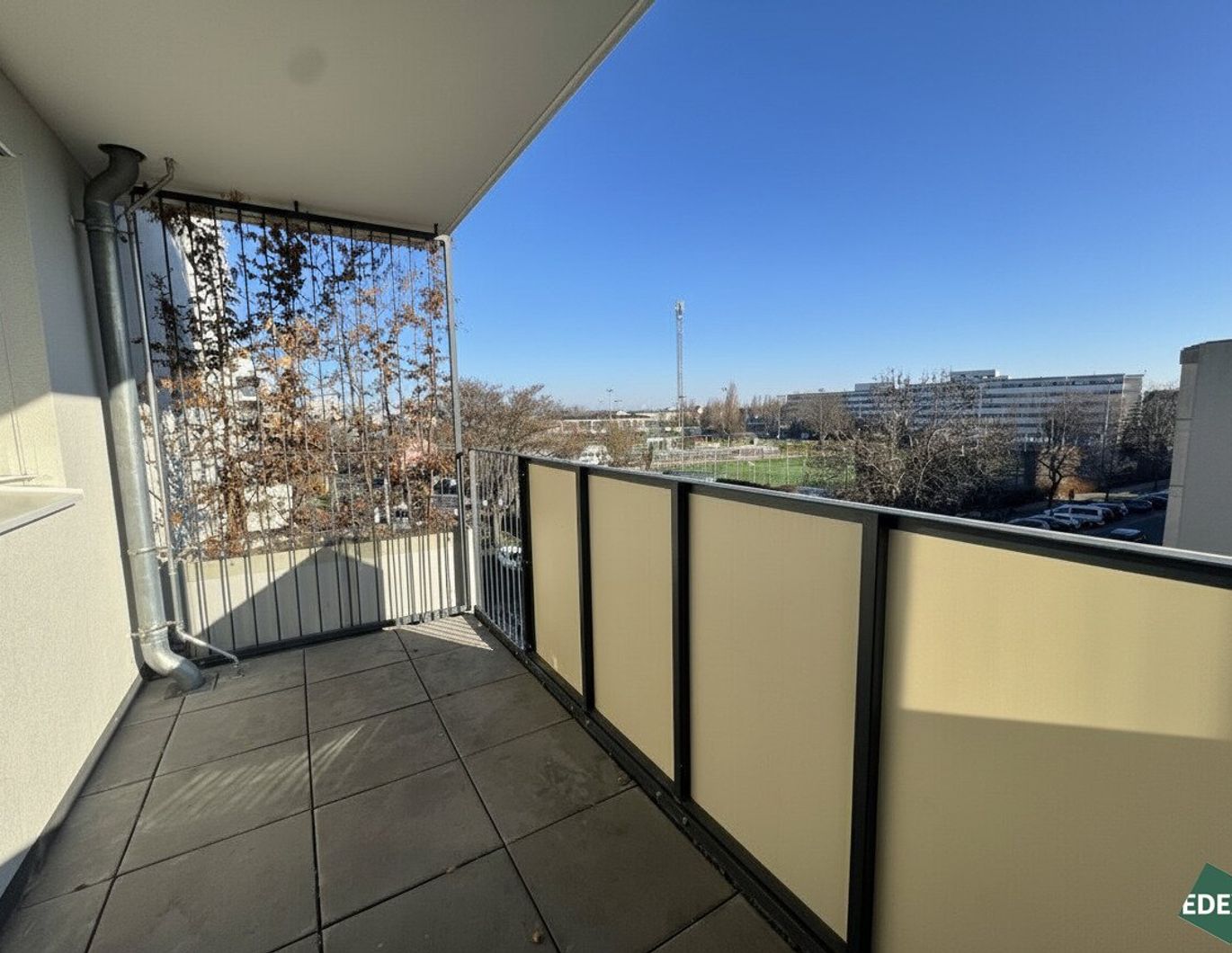 Attraktive 2-Zimmer-Wohnung mit Balkon direkt bei der U3 Kendlerstraße