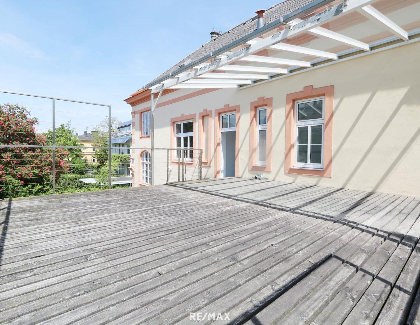 Altehrwürdige, großzügige Räumlichkeiten in Welser Villa