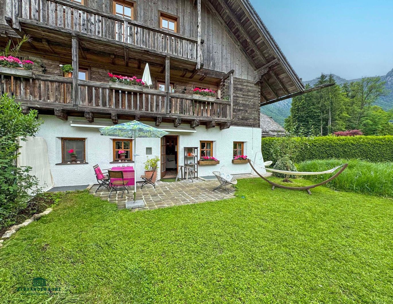 Bezaubernde Gartenwohnung in charmantem Gutshof