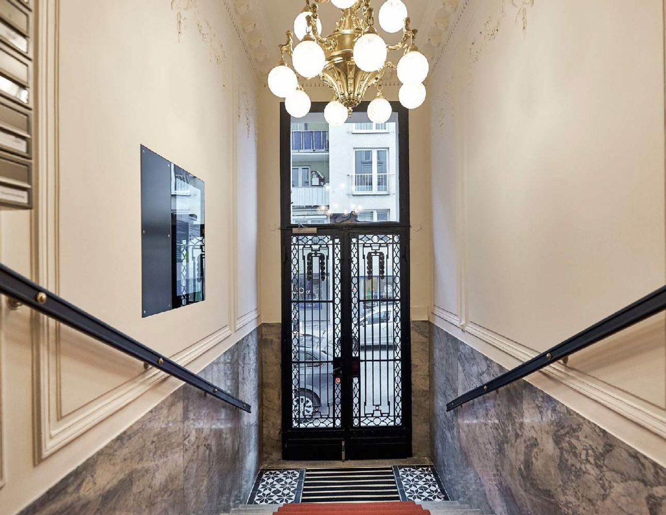 Prestigevolles Altbaujuwel mit klassischem Wiener Charme (Nähe U4 Pilgramgasse)