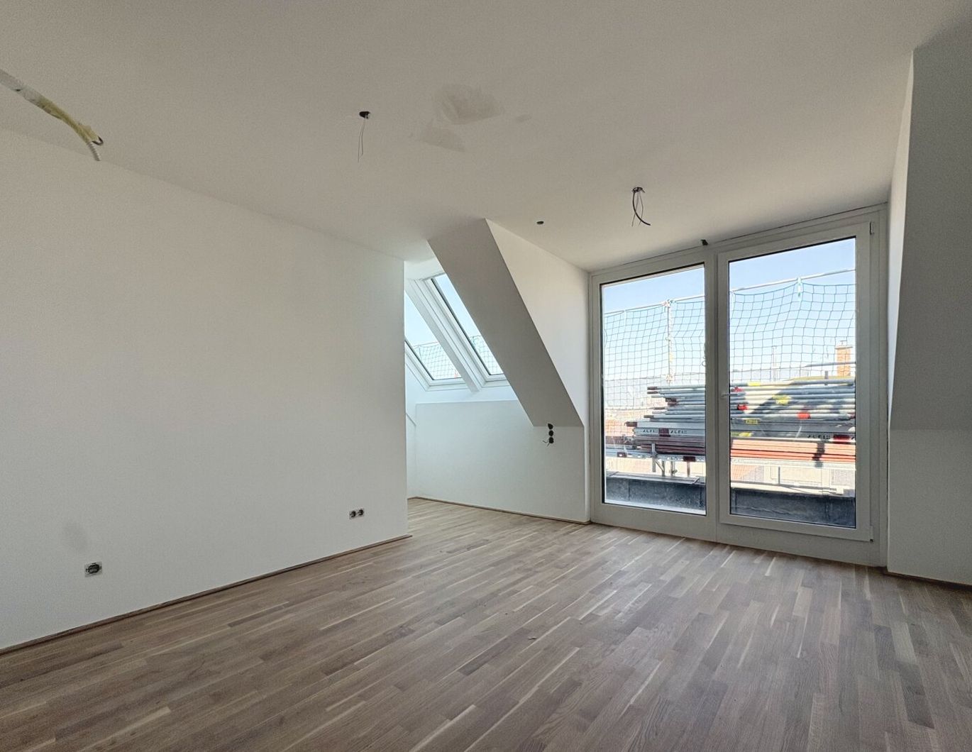 Erstbezug: Moderne 2-Zimmer-Wohnung mit Terasse - Beziehbar ab Mai