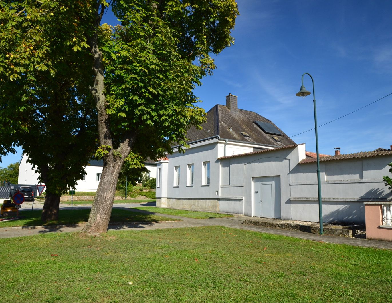 Preisreduktion!! Familiensitz Nähe Wien