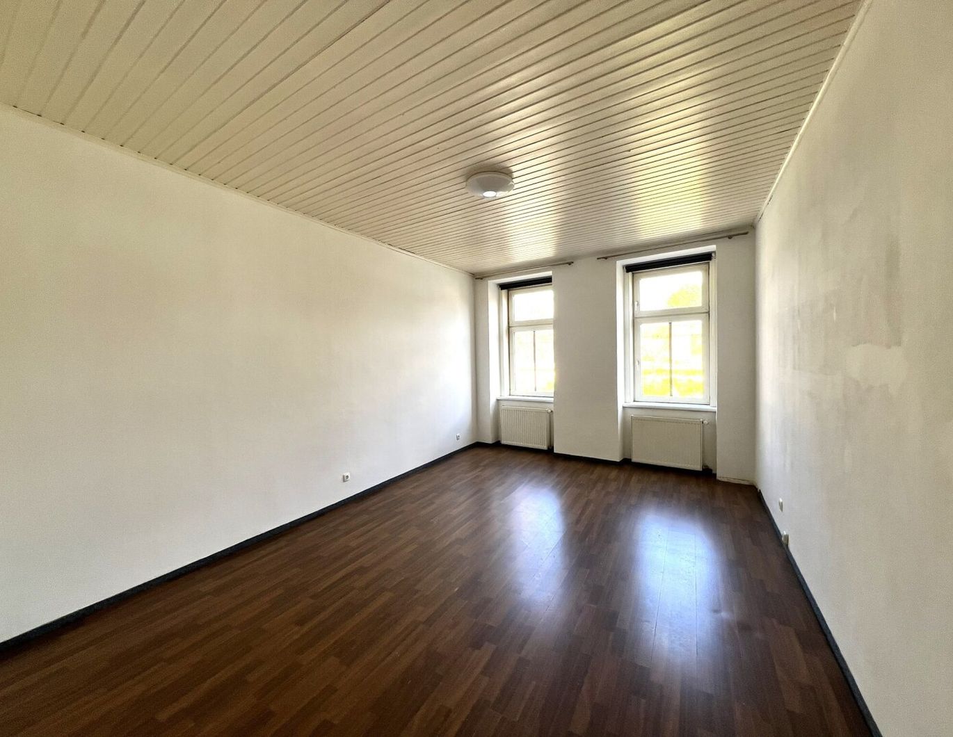 Kostengünstige 3-Zimmer-Startwohnung (Arbeiter-/Studentenwohnung) in zentraler Mödlinger Lage - nahe Bahnhof - unbefristet (!)