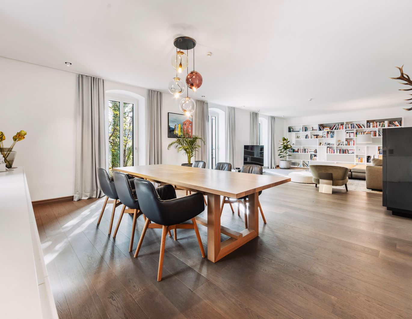 Einzigartig! Wunderschöne Designer-Wohnung mit Baurecht