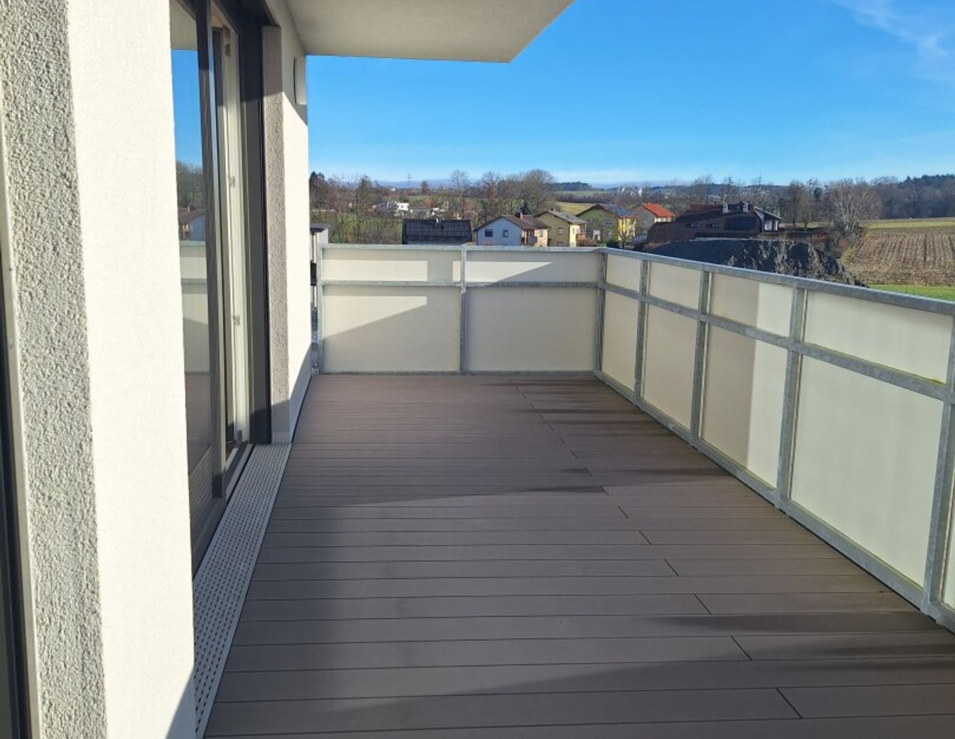 Moderne 3-Zimmer-Dachgeschoßwohnung mit uneinsehbarem Balkon