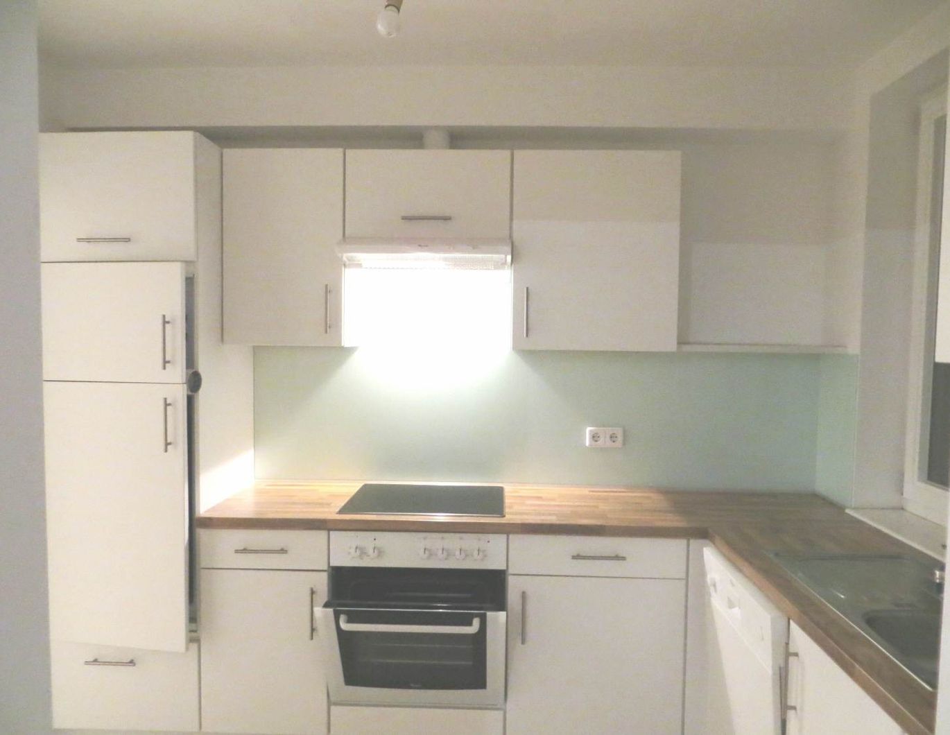 Dachgeschoßwohnung mit 3,81% Rendite -  unbefristet vermieteter 3 Zimmer Terrassentraum