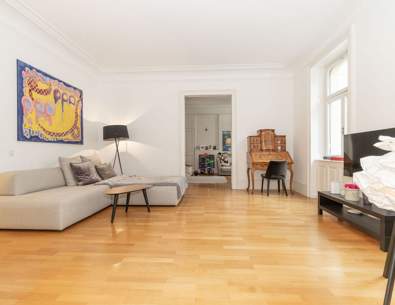 Stilvolle Altbauwohnung mit Blick auf den Passauer Platz - Wohnen im Herzen der Wiener Innenstadt