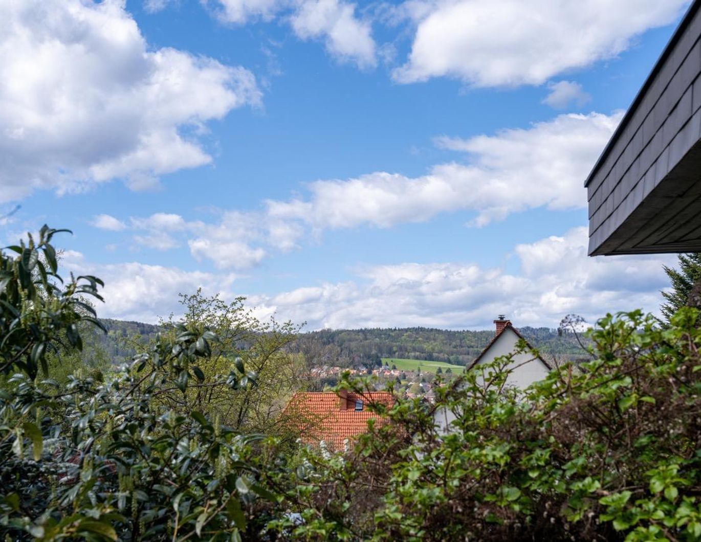 Anwesen mit Panoramablick in exzellenter Lage!