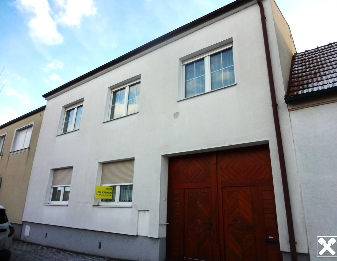 Geräumiges Einfamilienhaus am Stadtrand mit Nebengebäude !