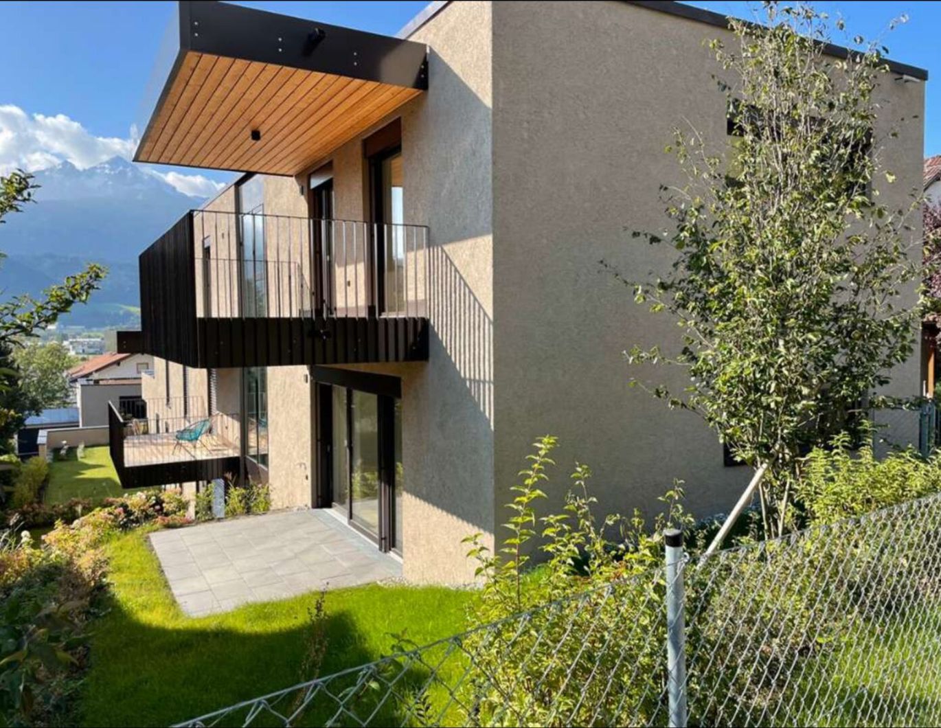 Neubau 2-Zimmer-Premium-Wohnung mit Garten und Terrasse in Toplage