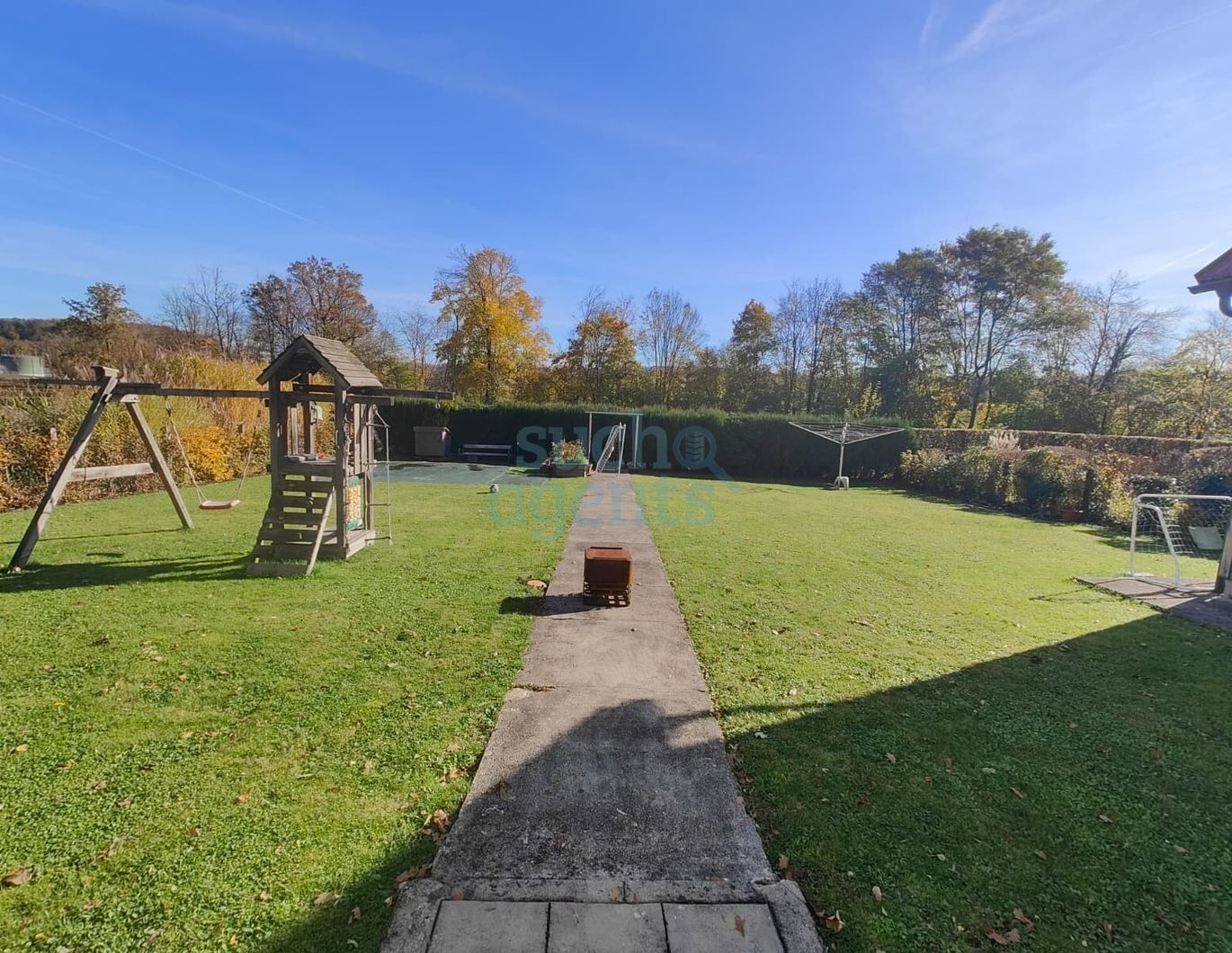 Neuer Preis! Raum für Familie, Leben und Arbeit - charmantes Ein-/ Zweifamilienhaus mit Garten