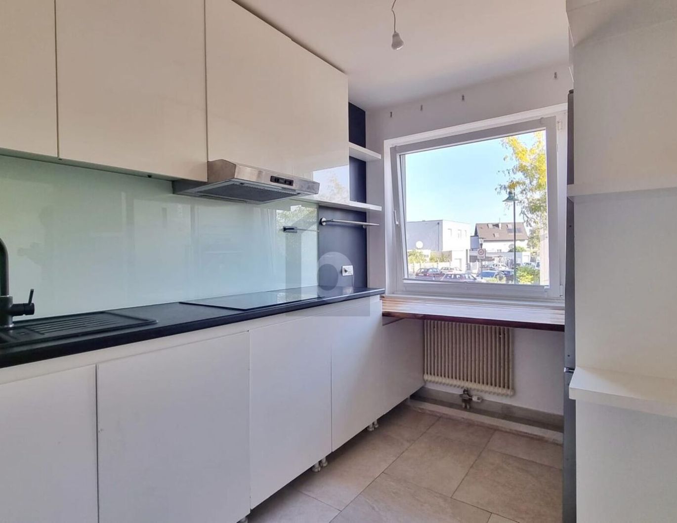 SCHÖNER FAMILIENHIT IN ZENTRALER LAGE!