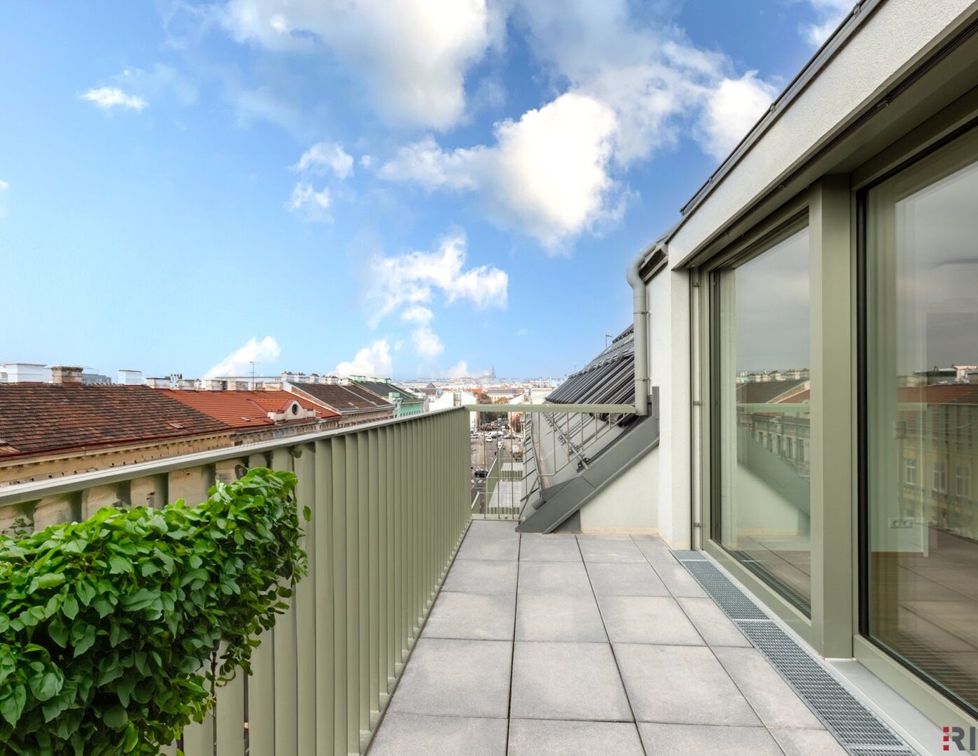 DACHGESCHOSS-ERSTBEZUG mit ca. 10 m² TERRASSE | Fernwärme | TG-Stellplatz optional | Nachhaltiges Wohnbauprojekt